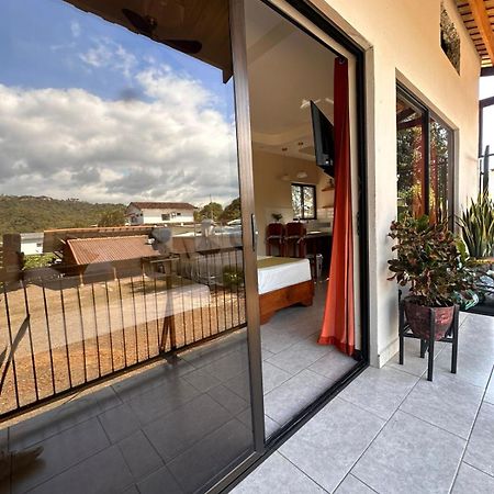 Hotel Amira Puerto Carrillo Kültér fotó