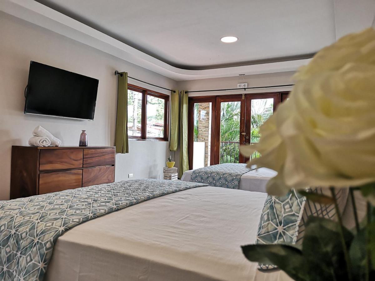 Hotel Amira Puerto Carrillo Kültér fotó