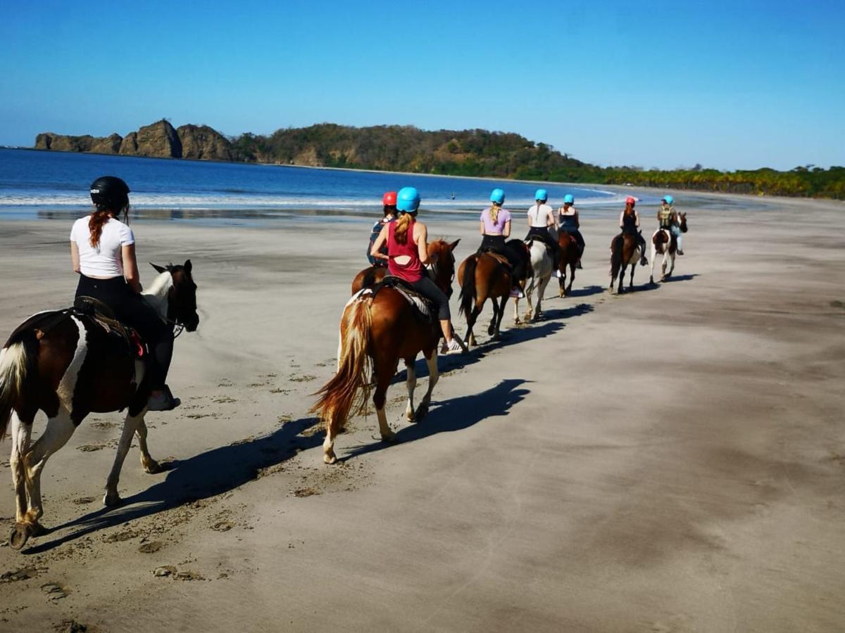 Hotel Amira Puerto Carrillo Kültér fotó