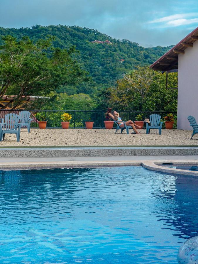 Hotel Amira Puerto Carrillo Kültér fotó