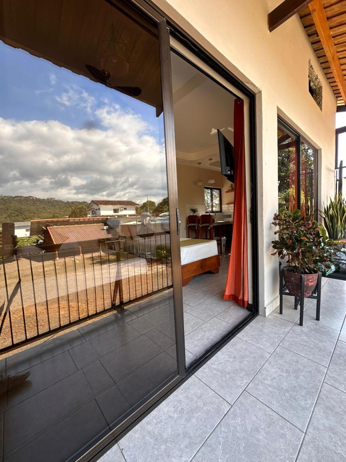 Hotel Amira Puerto Carrillo Kültér fotó